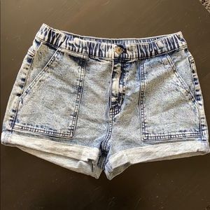 Young women’s denim shorts